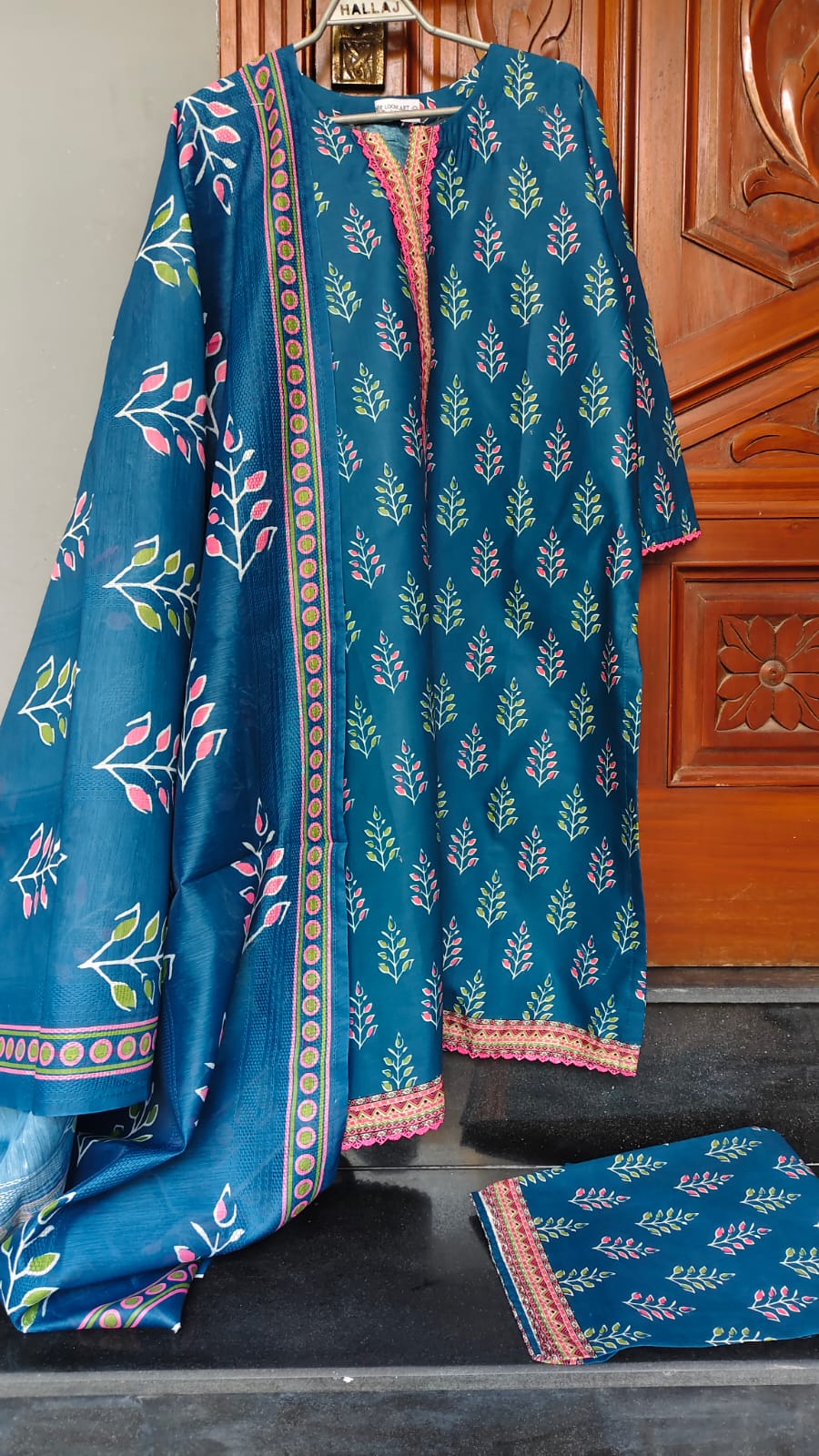 Sapphire Blue Printed Stitched Suit